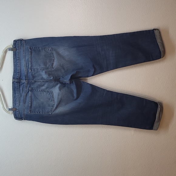 GAP Cropped Blue Jeans - Picture 5 of 9